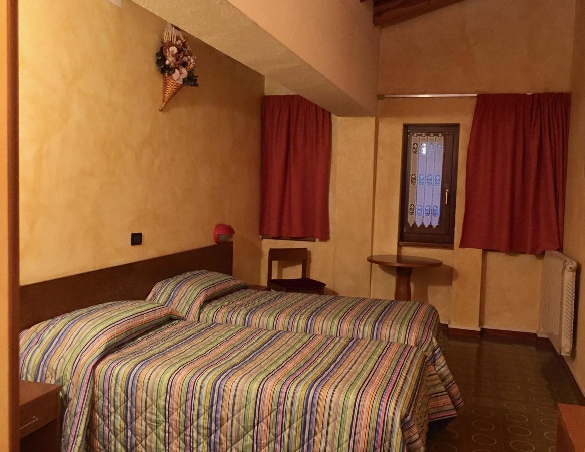 Hotel Sarre Hotel Sarre